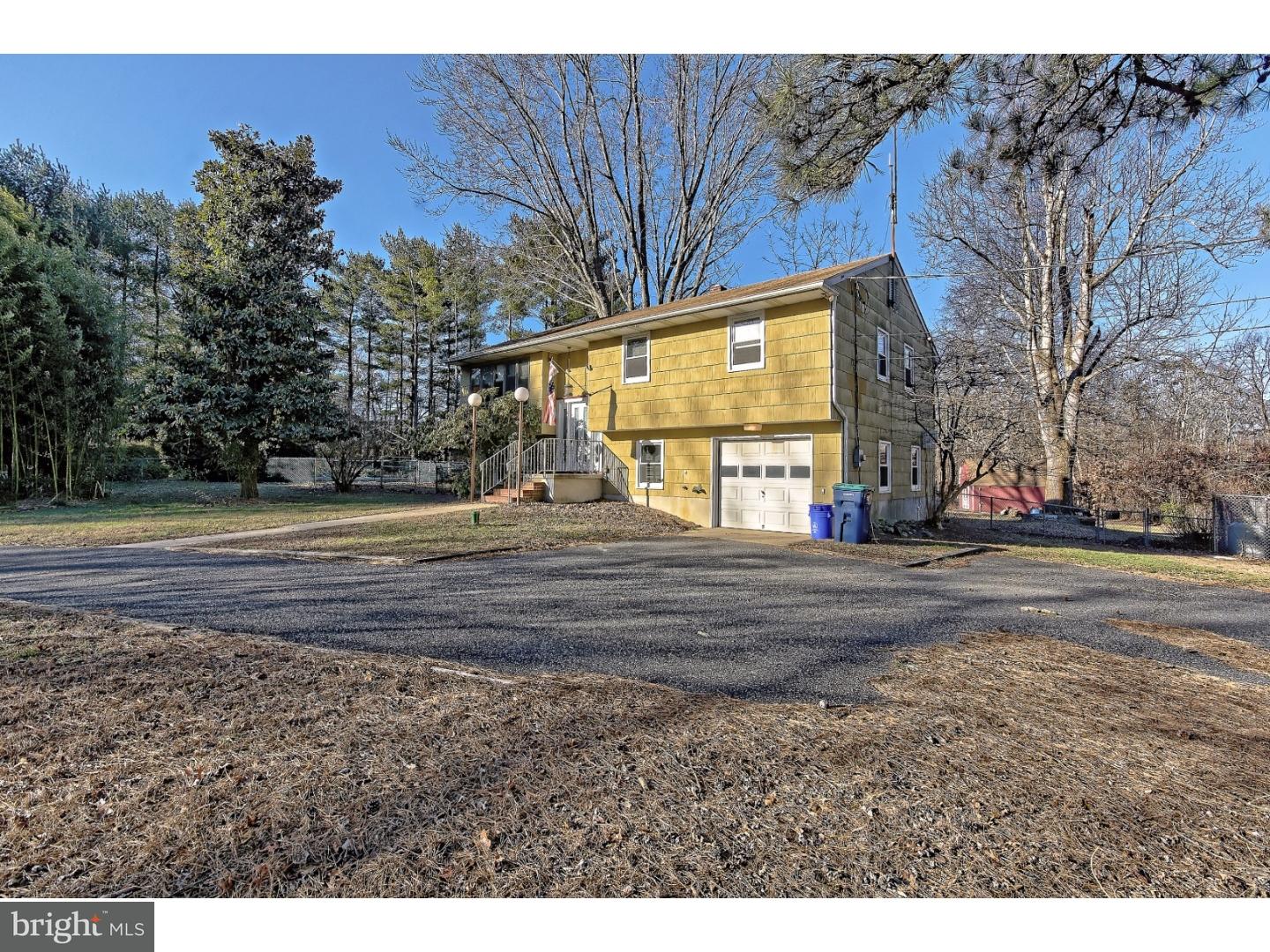 117 Locust Avenue Milmay, NJ 08340 - Photo 2 of 25 Exterior Front