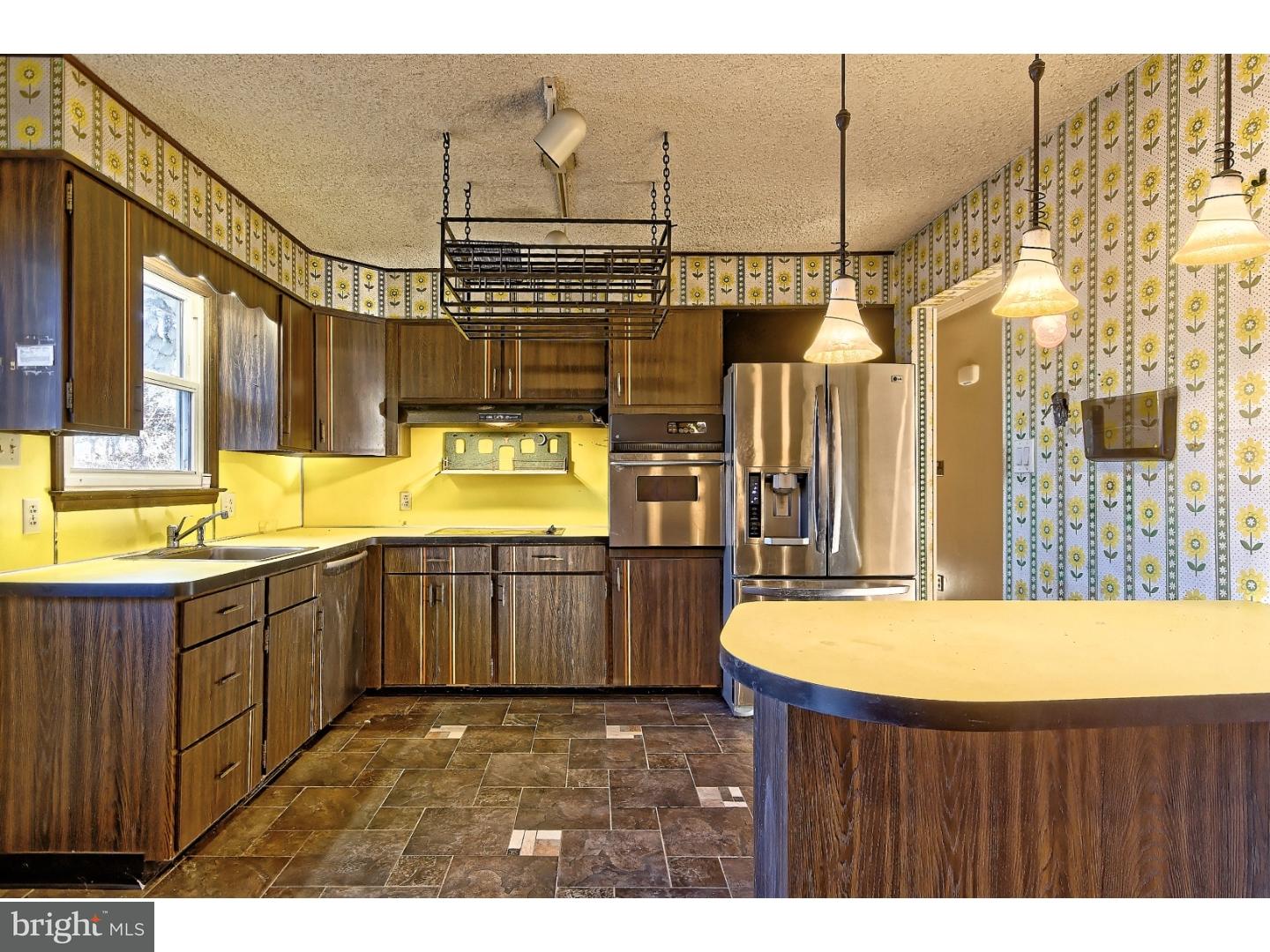 117 Locust Avenue Milmay, NJ 08340 - Photo 8 of 25 Kitchen