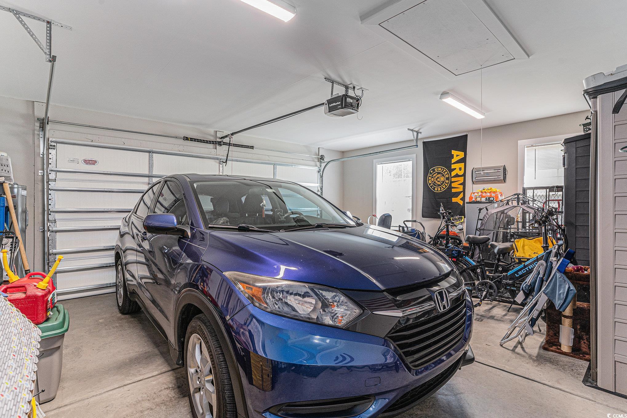 2602 Floribunda Lane Conway, SC 29527 - Photo 21 of 28 Laundry area featuring washing machine and clothes dryer and baseboards