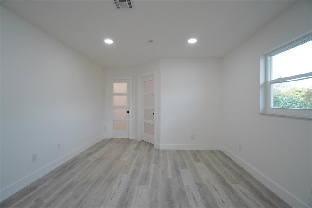 1461 Royal Road Venice, FL 34293 - Photo 22 of 68