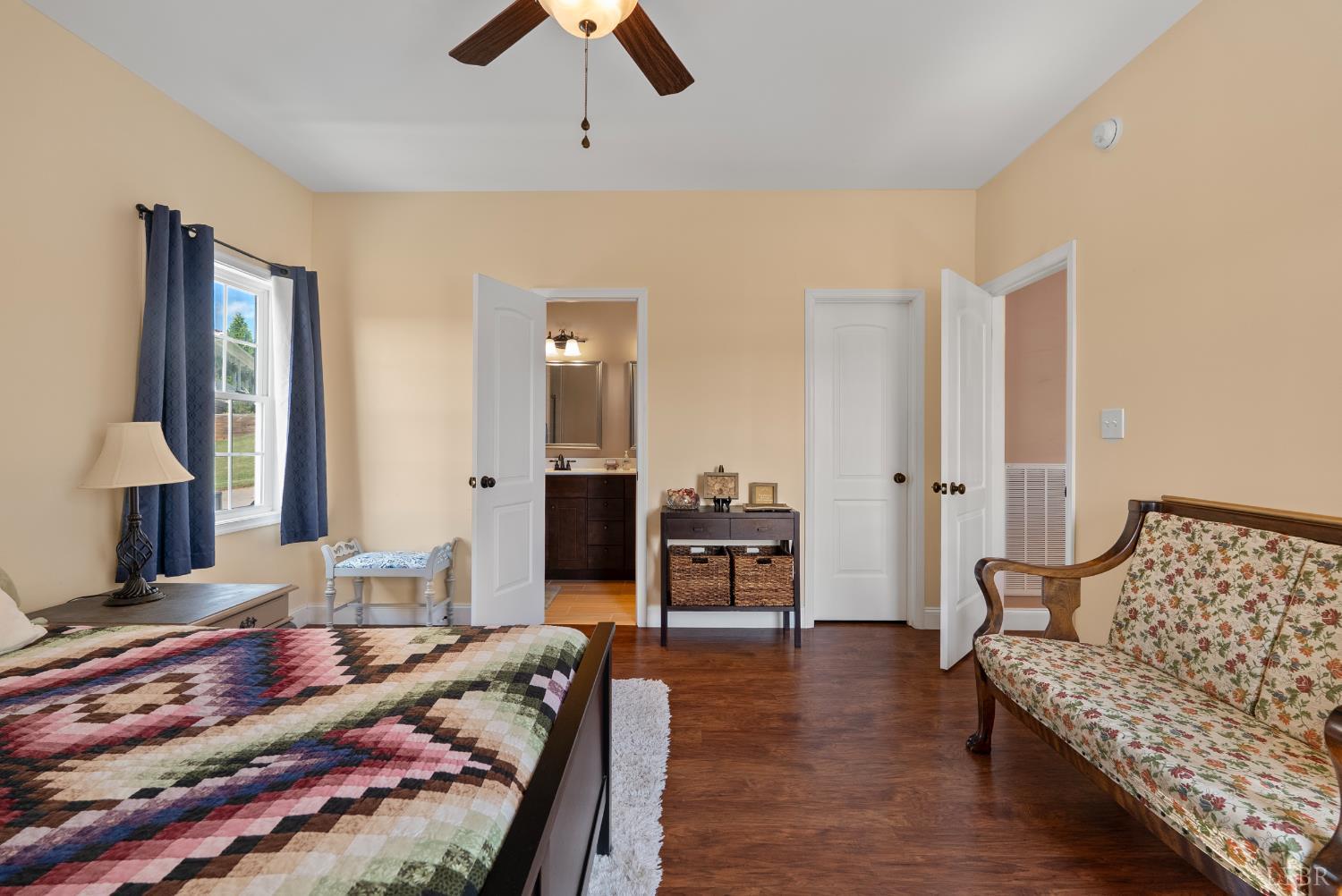 106 Nettie Court Lynchburg, VA 24502 - Photo 16 of 55 a living room with furniture and wooden floor