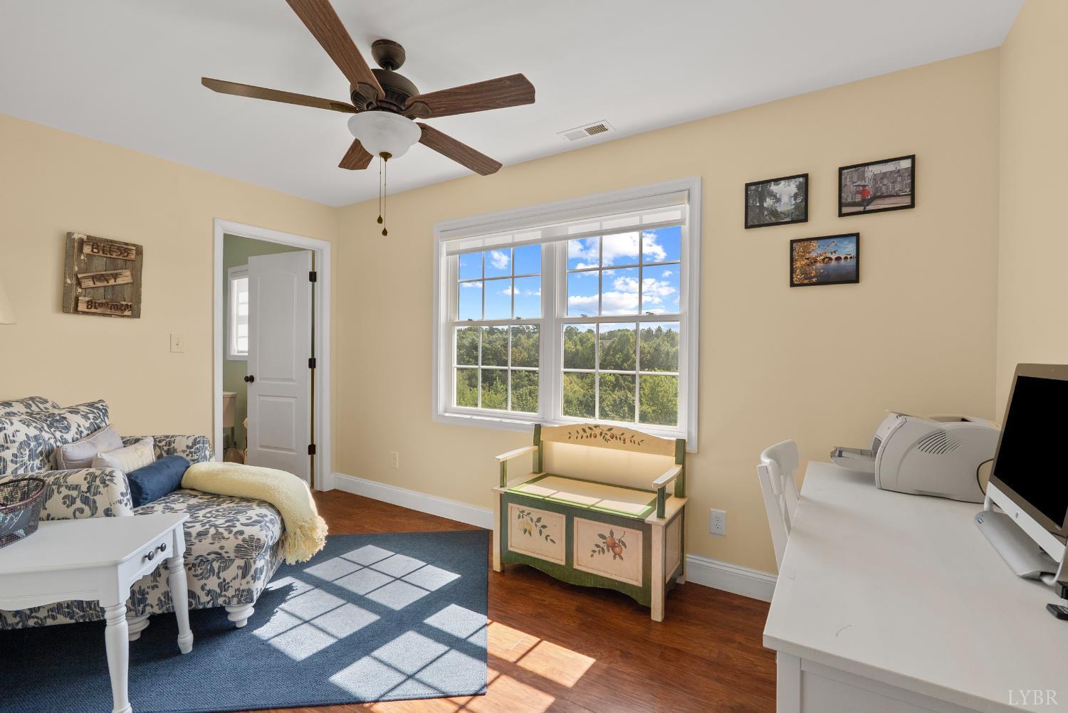 106 Nettie Court Lynchburg, VA 24502 - Photo 23 of 55 a living room with furniture and a window