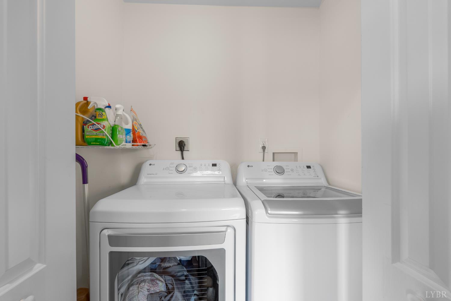 106 Nettie Court Lynchburg, VA 24502 - Photo 24 of 55 a utility room with dryer and washer