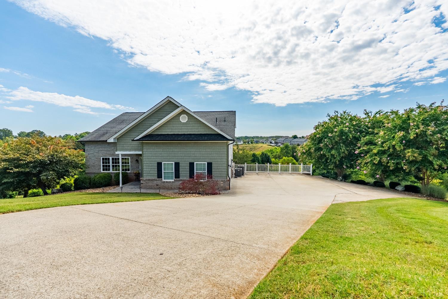 106 Nettie Court Lynchburg, VA 24502 - Photo 37 of 55 a front view of a house with a yard and garage