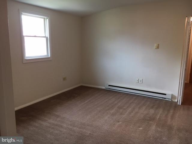 1217 Continental Road York, PA 17404 - Photo 8 of 15