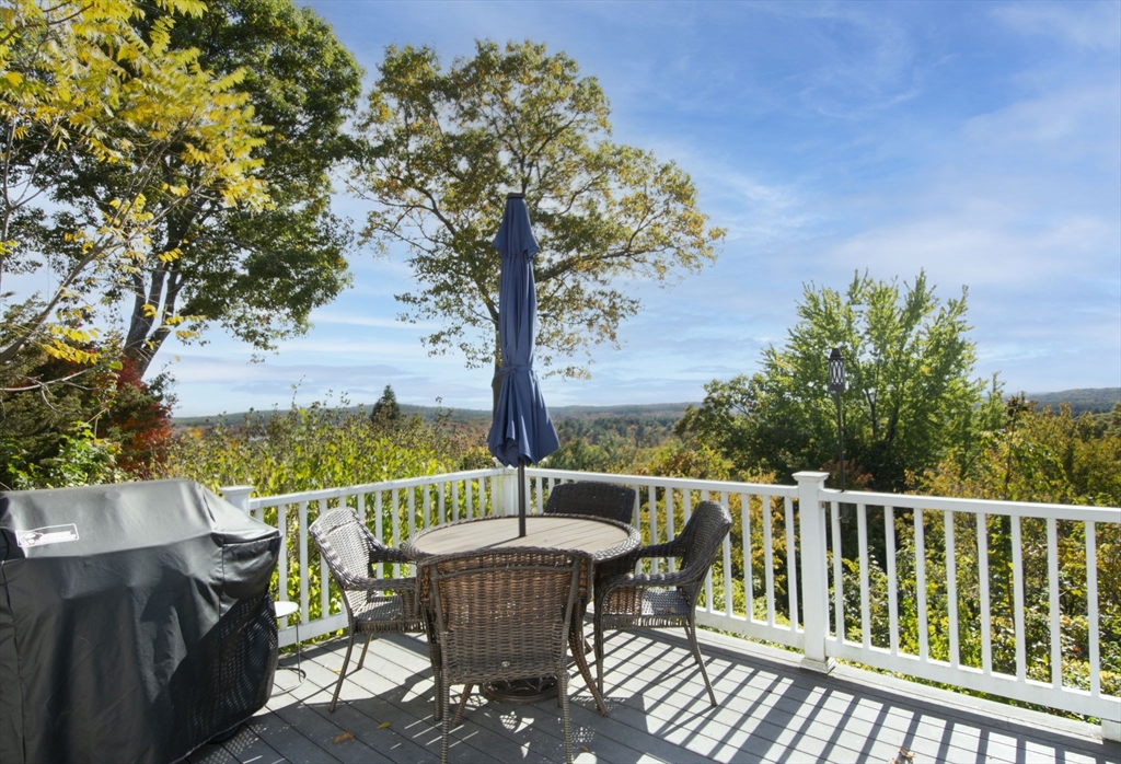 41 Roundtop Road Marlborough, MA 01752 - Photo 9 of 39 Gallery Image 9