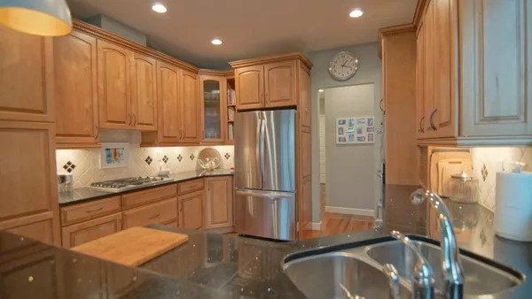 $600,000 | 4033 Schmuhl Road, Benton Harbor, MI 49022