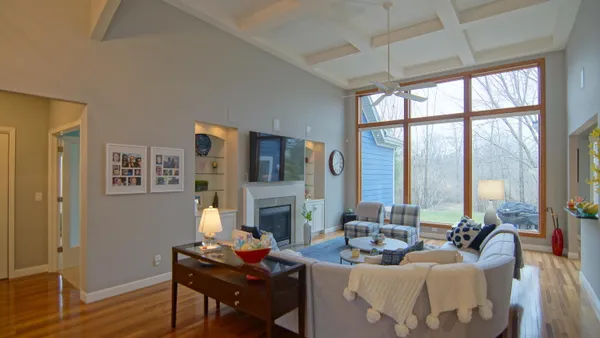 $600,000 | 4033 Schmuhl Road, Benton Harbor, MI 49022
