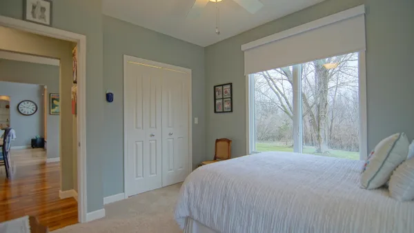 $600,000 | 4033 Schmuhl Road, Benton Harbor, MI 49022