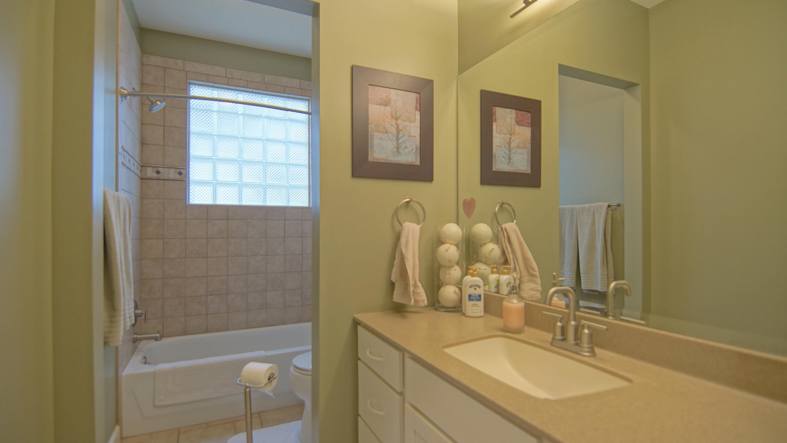 4033 Schmuhl Road Benton Harbor, MI 49022 - Photo 28 of 38 DSC05706
