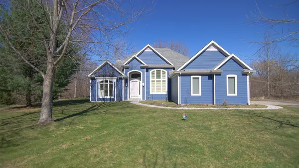$600,000 | 4033 Schmuhl Road, Benton Harbor, MI 49022