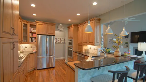 $600,000 | 4033 Schmuhl Road, Benton Harbor, MI 49022