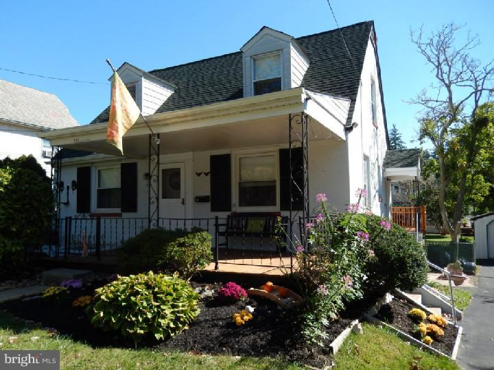 113 Rockland Road Havertown, PA 19083 - Photo 3 of 18