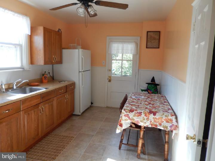 113 Rockland Road Havertown, PA 19083 - Photo 10 of 18