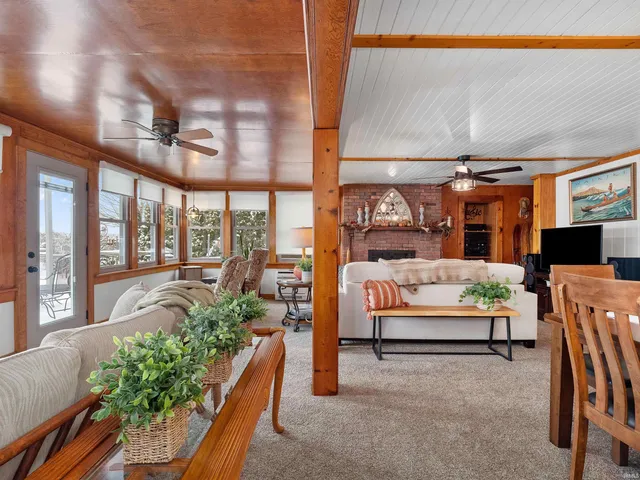 $1,490,000 | 6001 East Island Avenue, Syracuse, IN 46567