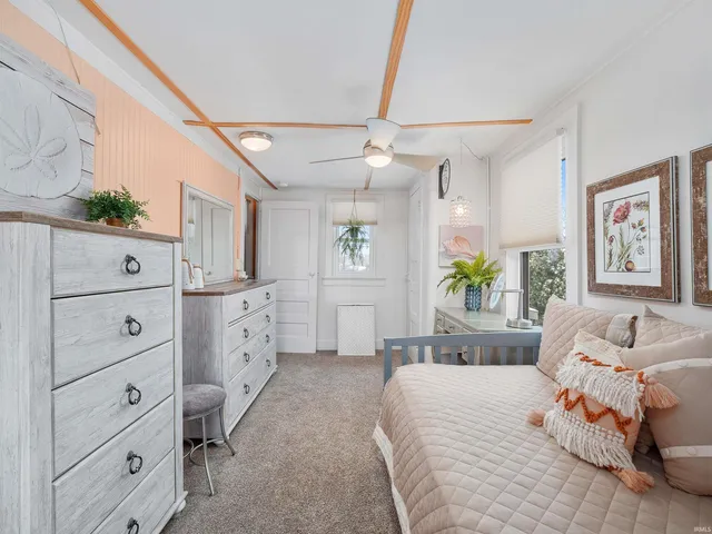 $1,490,000 | 6001 East Island Avenue, Syracuse, IN 46567