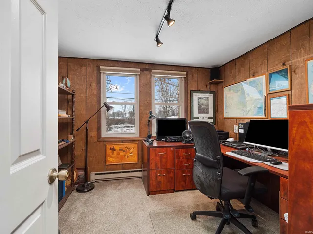 $1,490,000 | 6001 East Island Avenue, Syracuse, IN 46567