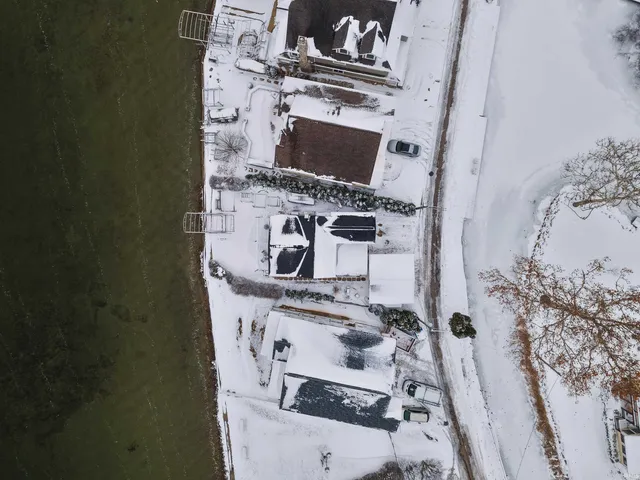 $1,490,000 | 6001 East Island Avenue, Syracuse, IN 46567