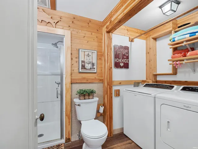 $1,490,000 | 6001 East Island Avenue, Syracuse, IN 46567