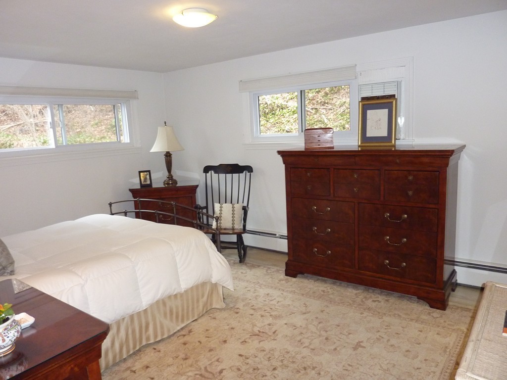 65 Wallis Road Brookline, MA 02467 - Photo 8 of 14