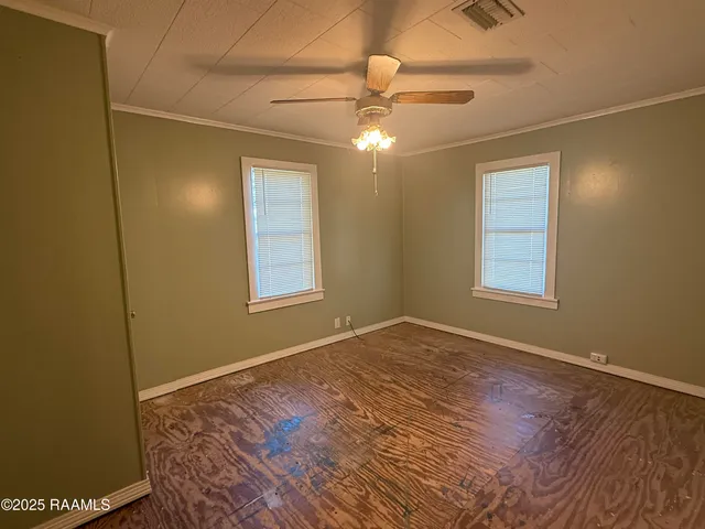 $1,400 | 129 East Broussard Road, Lafayette, LA 70503