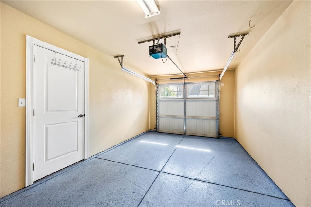 7687 Sinaloa Avenue Atascadero, CA 93422 - Photo 27 of 34 a view of a garage