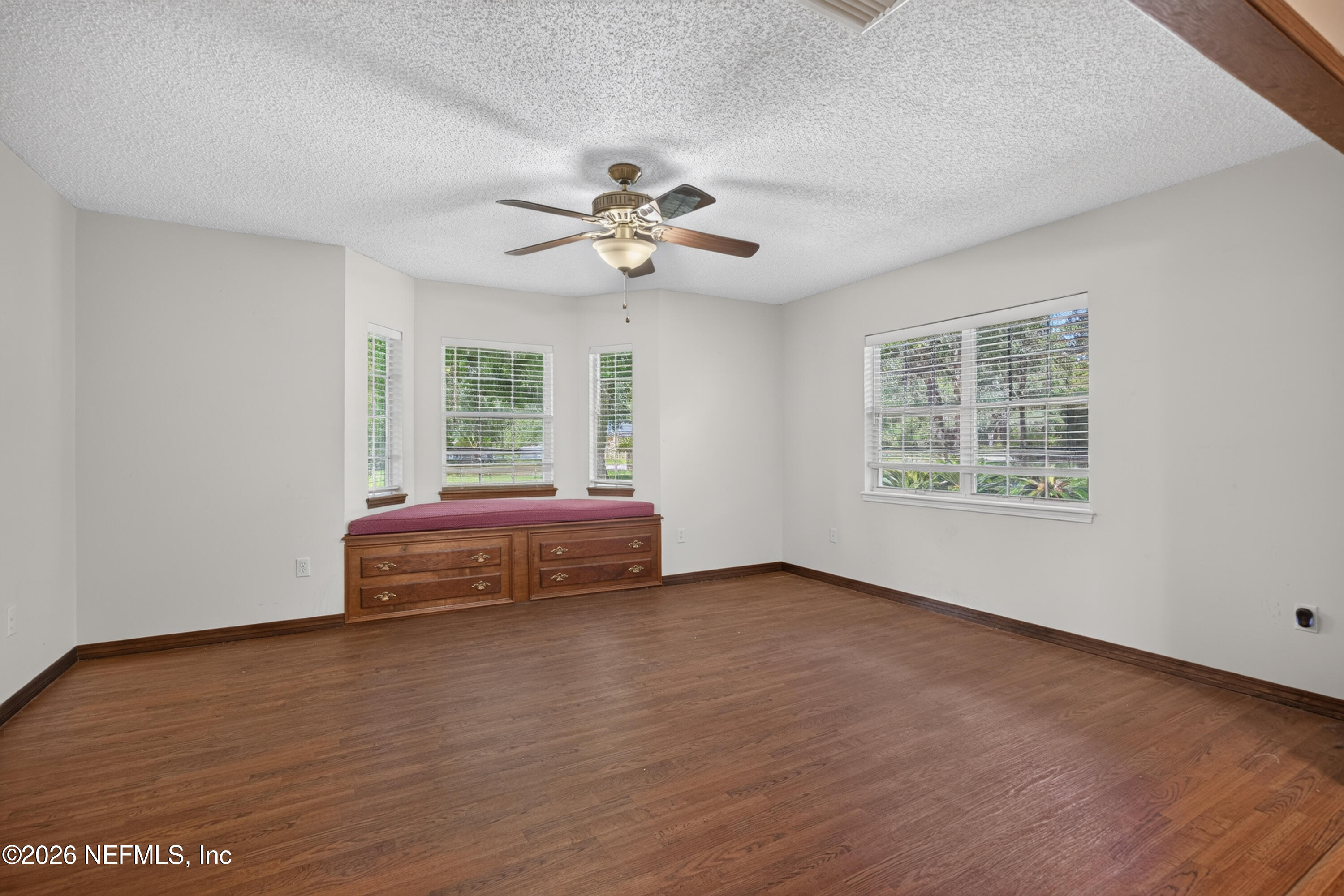 892 Branscomb Road Green Cove Springs, FL 32043 - Photo 6 of 34 06-Living Room
