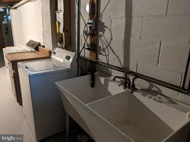 $529,000 | 22 Mt Airy Drive, Wilmington, DE 19807