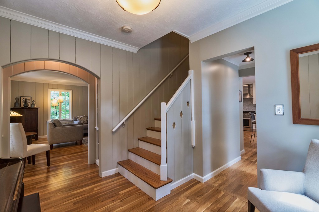 42 Fells Road Winchester, MA 01890 - Photo 3 of 29 Gallery Image 3