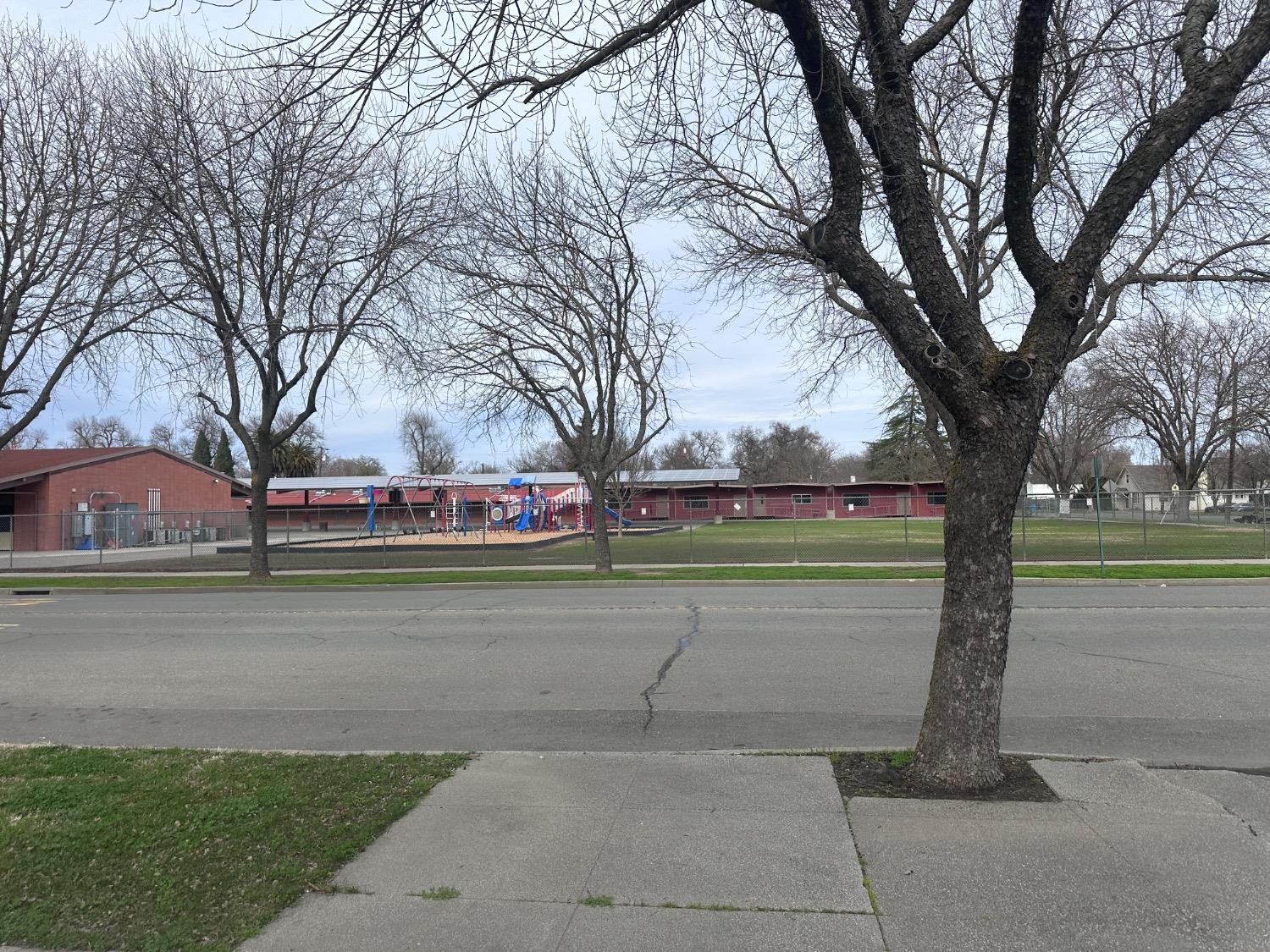 345 Fremont Street Colusa, CA 95932 - Photo 37 of 42 a view of outdoor space with green space