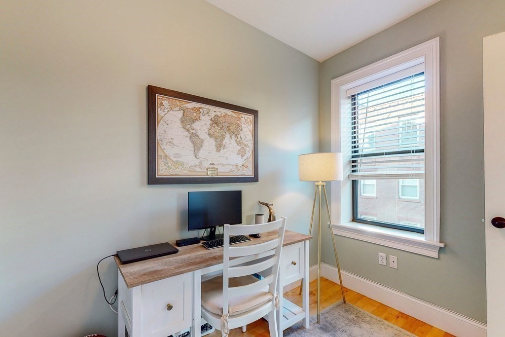 18 Cooper Street, Unit 3 Boston, MA 02113 - Photo 15 of 22