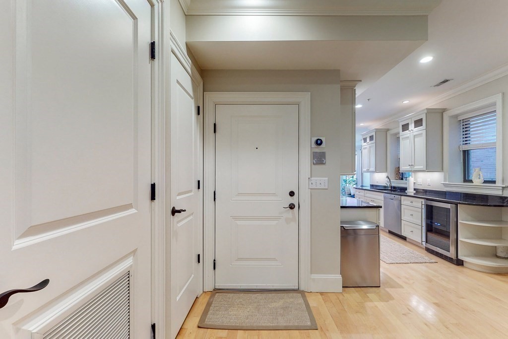 18 Cooper Street, Unit 3 Boston, MA 02113 - Photo 18 of 22