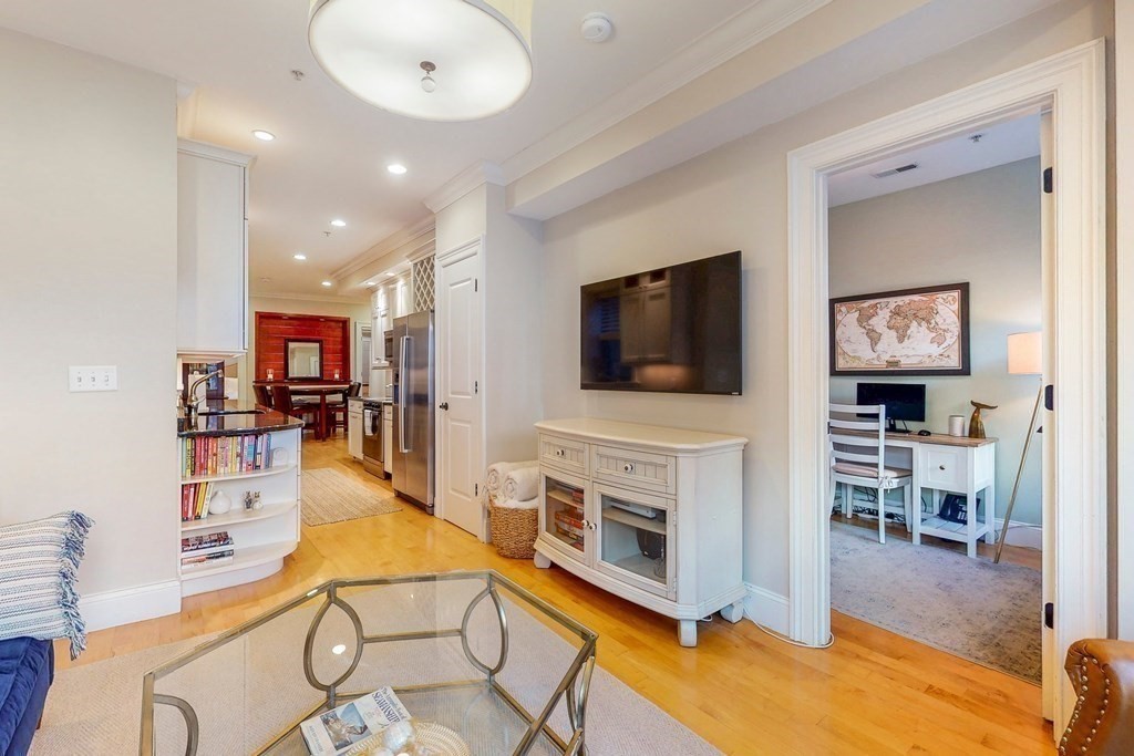 18 Cooper Street, Unit 3 Boston, MA 02113 - Photo 3 of 22
