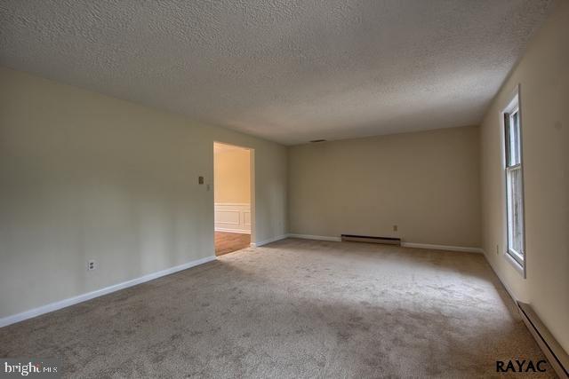 6190 Longview Dr Spring Grove Pa Spring Grove, PA 17362 - Photo 2 of 25 Gallery Image 2