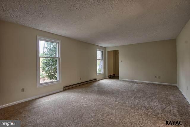 6190 Longview Dr Spring Grove Pa Spring Grove, PA 17362 - Photo 3 of 25 Gallery Image 3