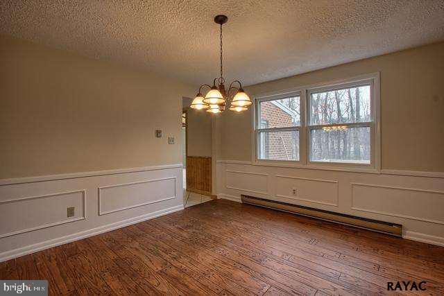 6190 Longview Dr Spring Grove Pa Spring Grove, PA 17362 - Photo 4 of 25 Gallery Image 4