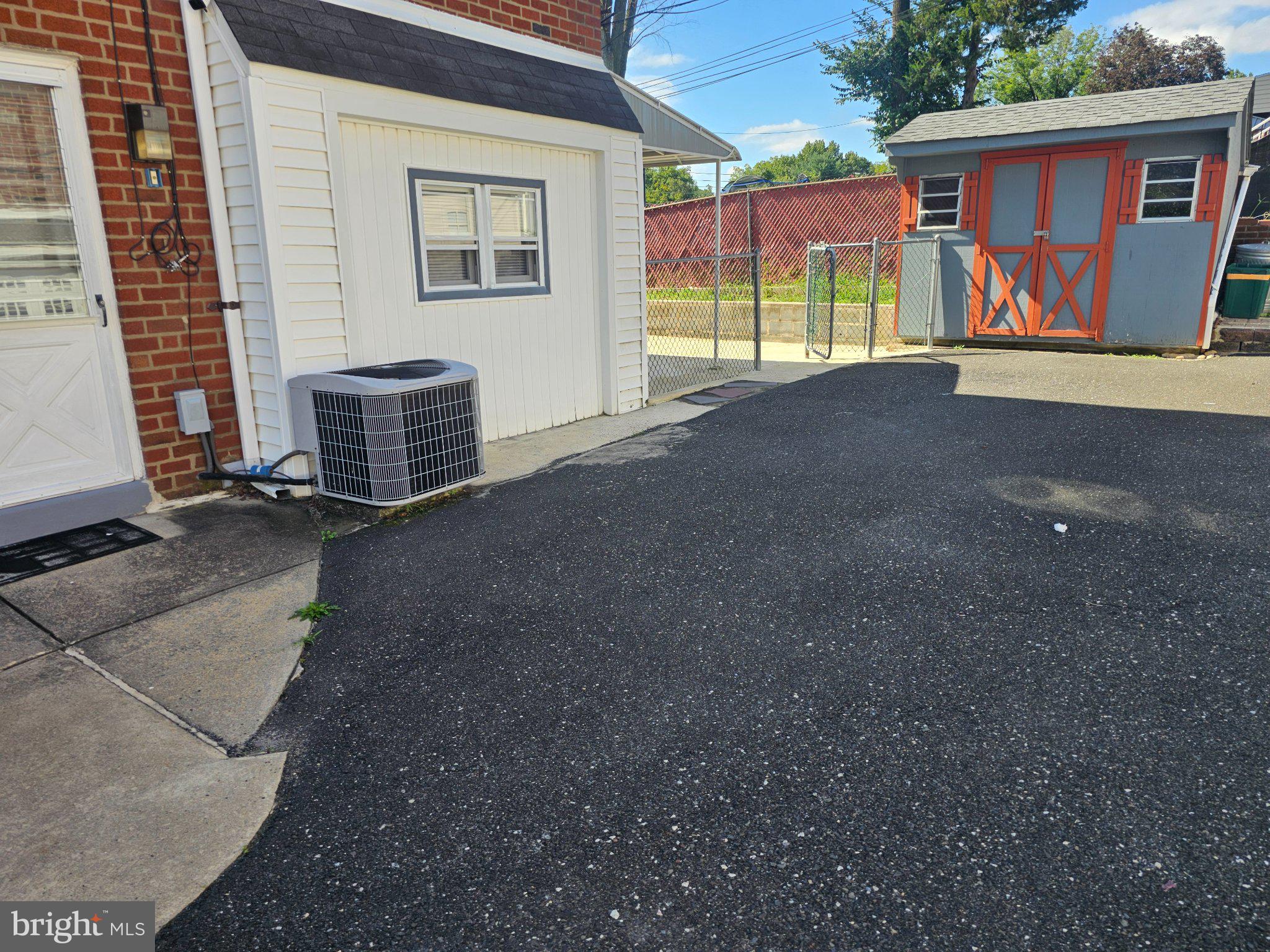 804 Marchman Road Philadelphia, PA 19115 - Photo 2 of 43 Gallery Image 2