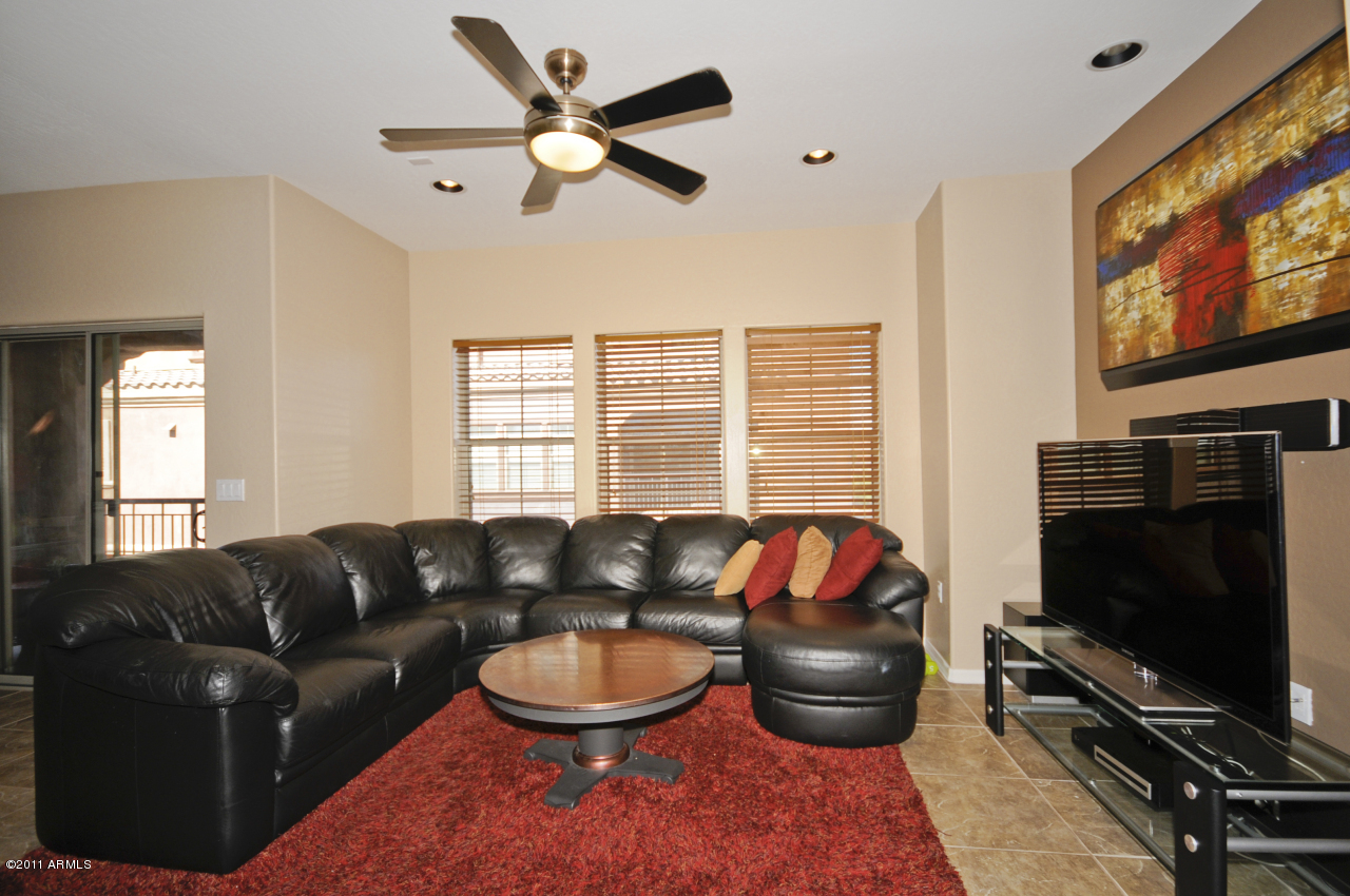 3935 East Rough Rider Road, Unit 1210 Phoenix, AZ 85050 - Photo 10 of 22 Livingroom 2