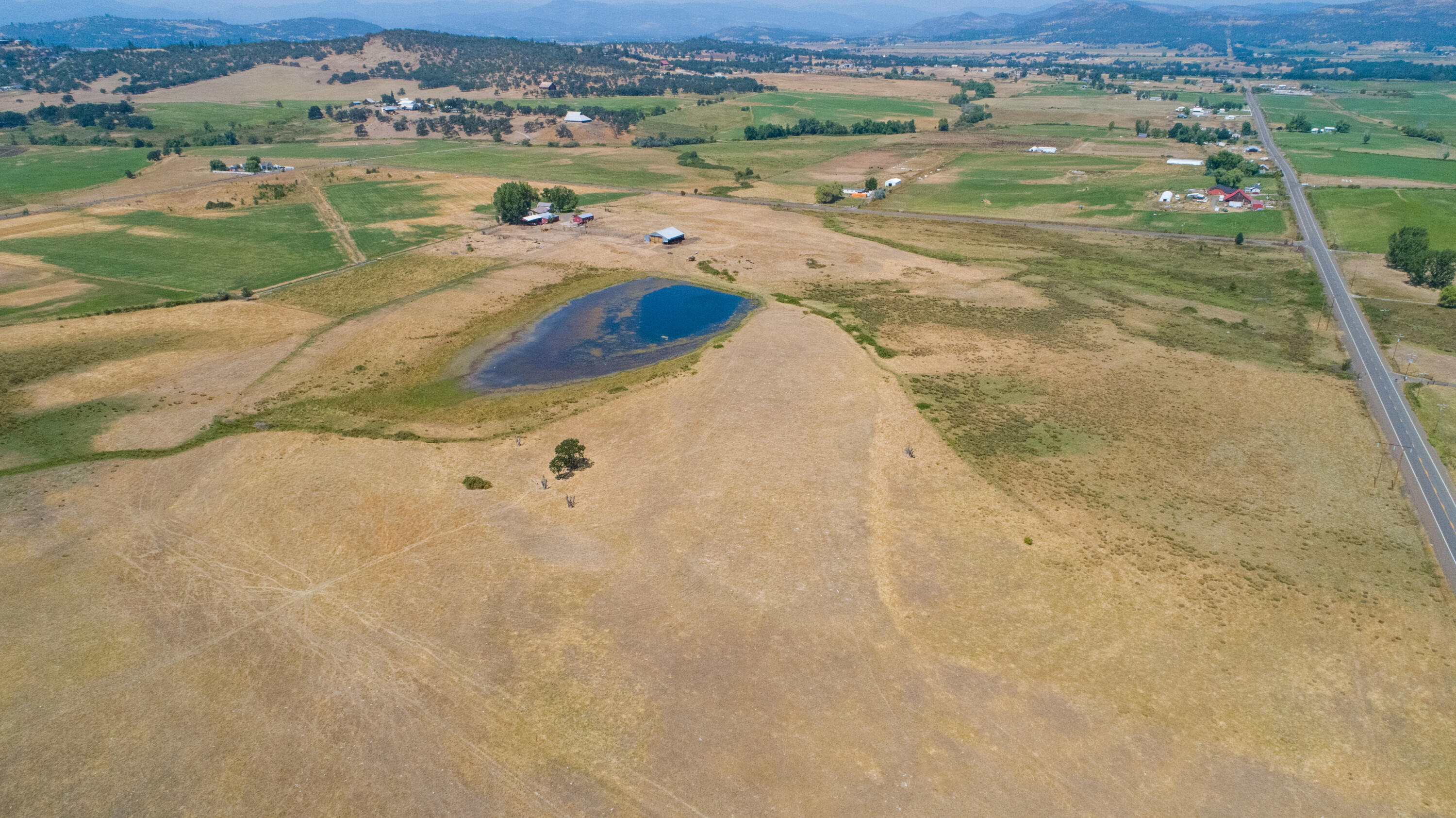 3760 Alta Vista Road Eagle Point, OR 97524 - Photo 59 of 74 DJI_0711