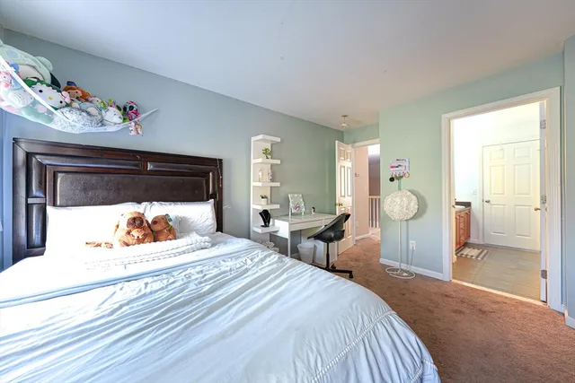 $785,000 | 300 Crownshield Avenue, Uxbridge, MA 01569