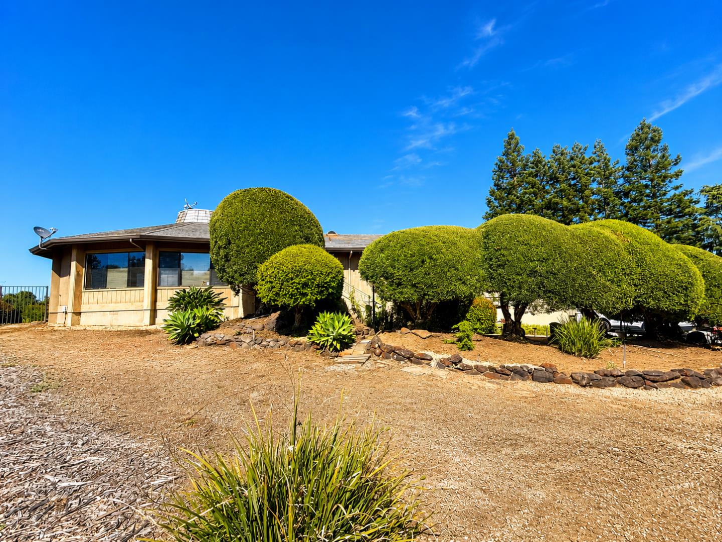 300 Ridgeway Road Woodside, CA 94062 - Photo 3 of 42
