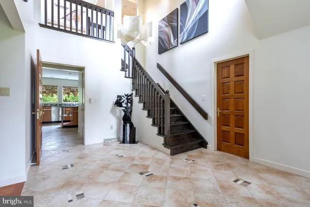 a view of entryway and hall