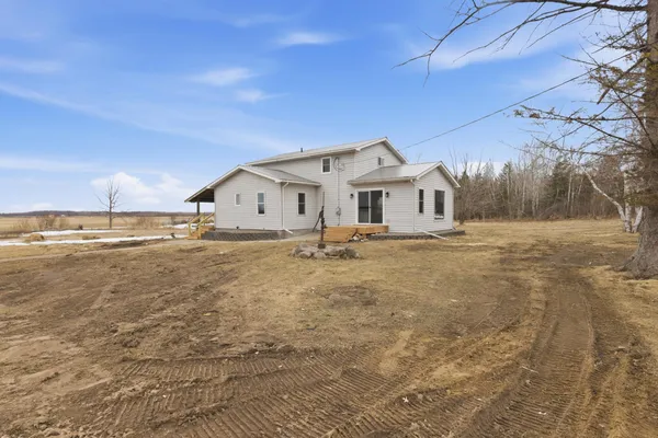 $350,000 | 42534 Highway 210, Aitkin, MN 56431