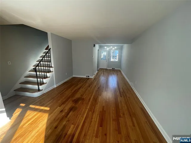 $2,500 | 262-268 Fort Lee Road, Unit 264, Teaneck, NJ 07666