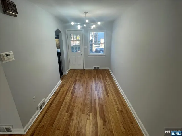 $2,500 | 262-268 Fort Lee Road, Unit 264, Teaneck, NJ 07666