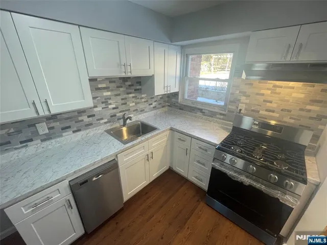 $2,500 | 262-268 Fort Lee Road, Unit 264, Teaneck, NJ 07666