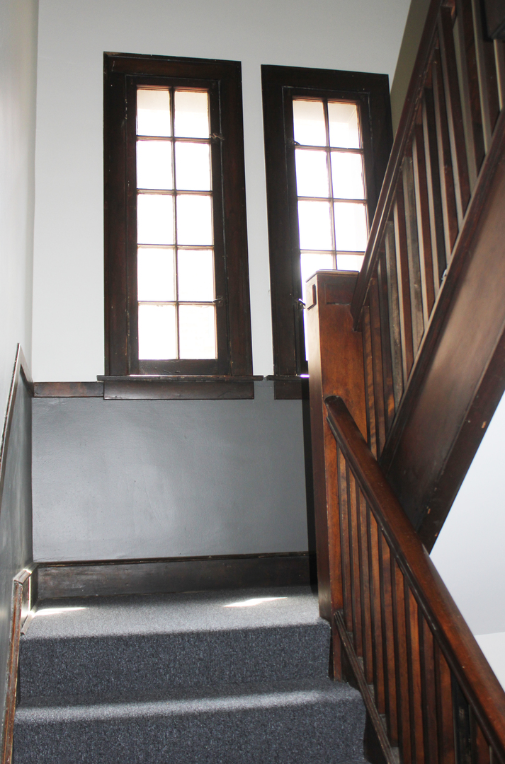 6 West 111th Place Chicago, IL 60628 - Photo 15 of 18 a view of entryway