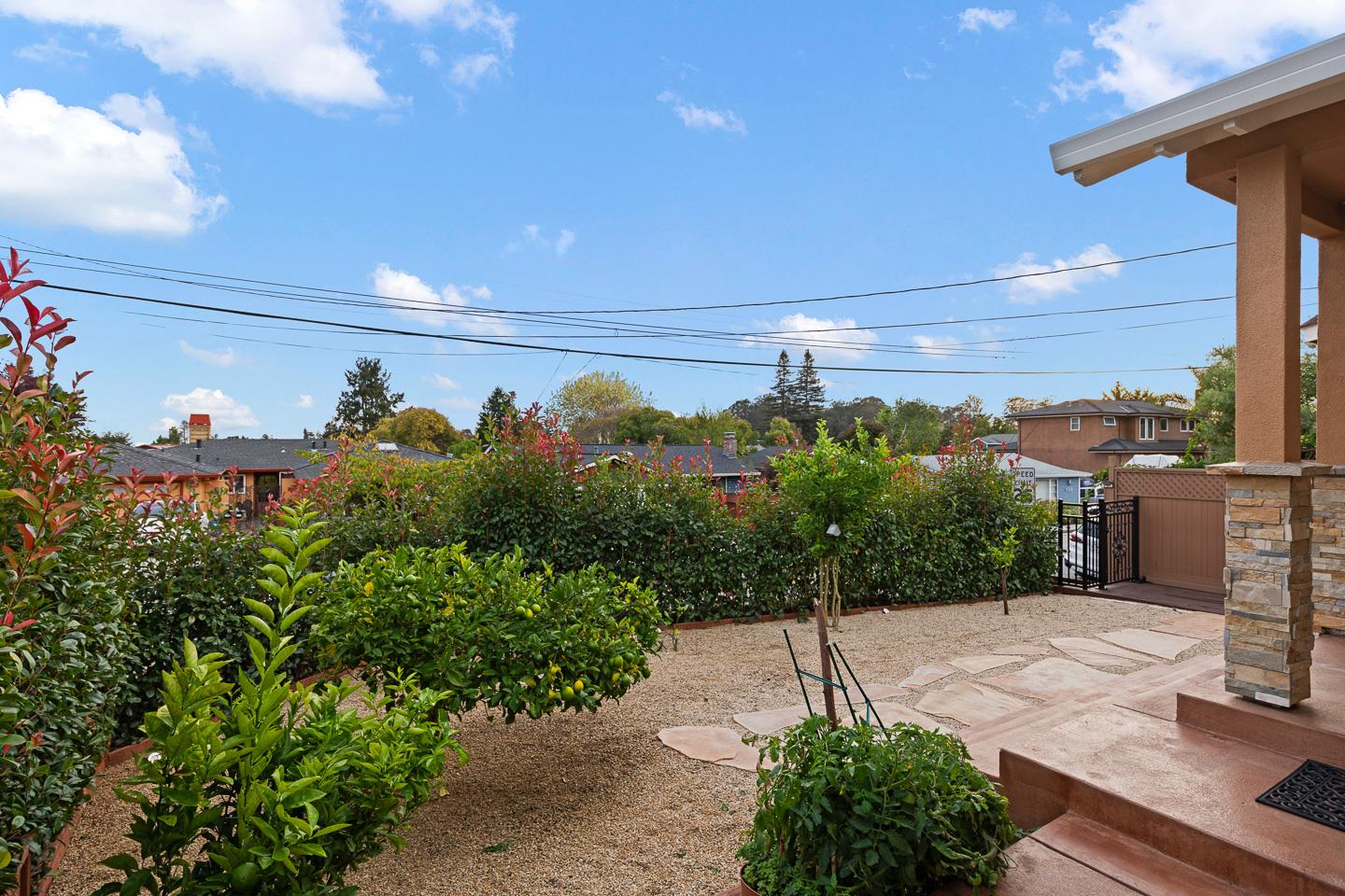 1011 Prospect Heights Santa Cruz, CA 95065 - Photo 4 of 50 a view of a back yard