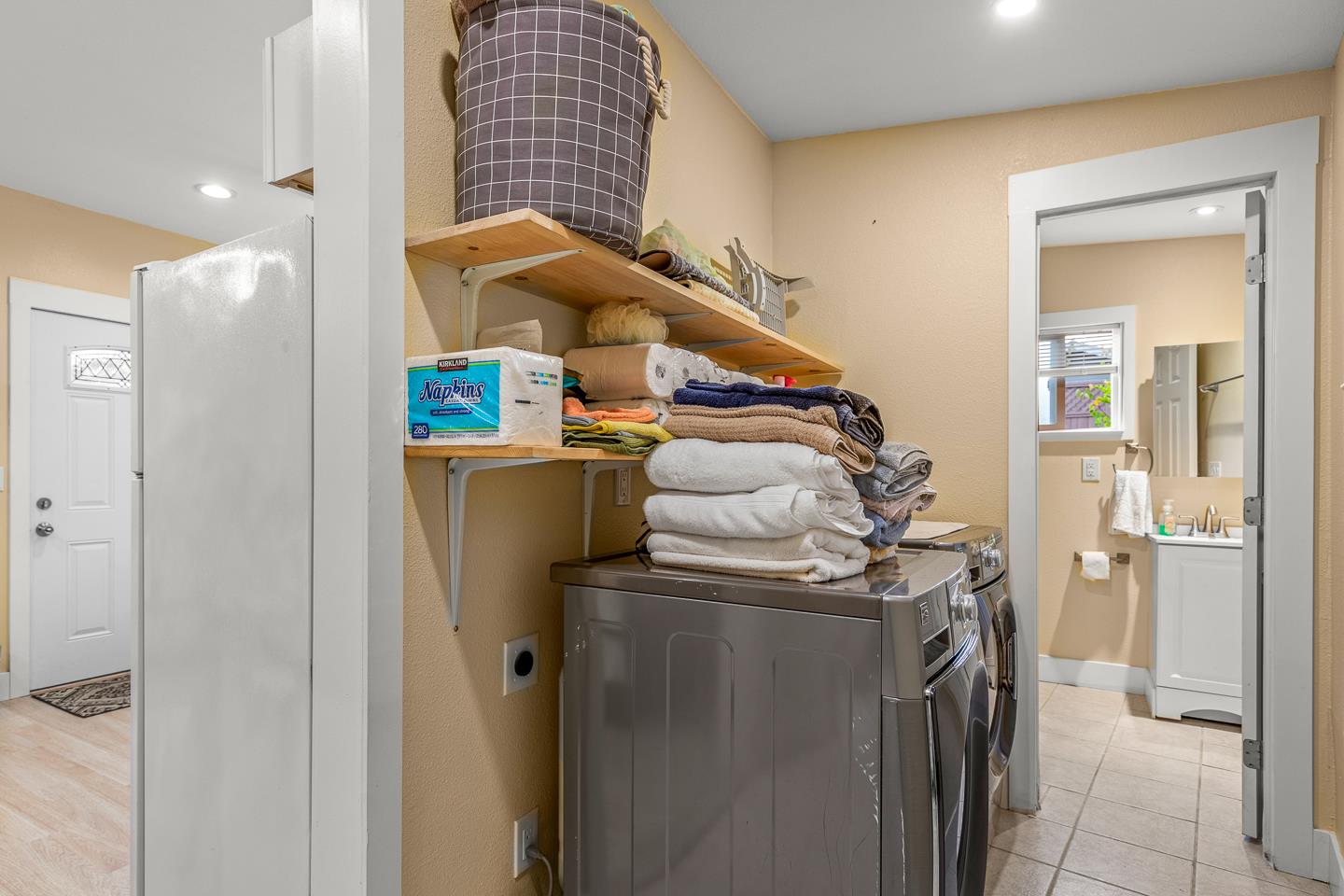 1011 Prospect Heights Santa Cruz, CA 95065 - Photo 43 of 50 a utility room with dryer and washer