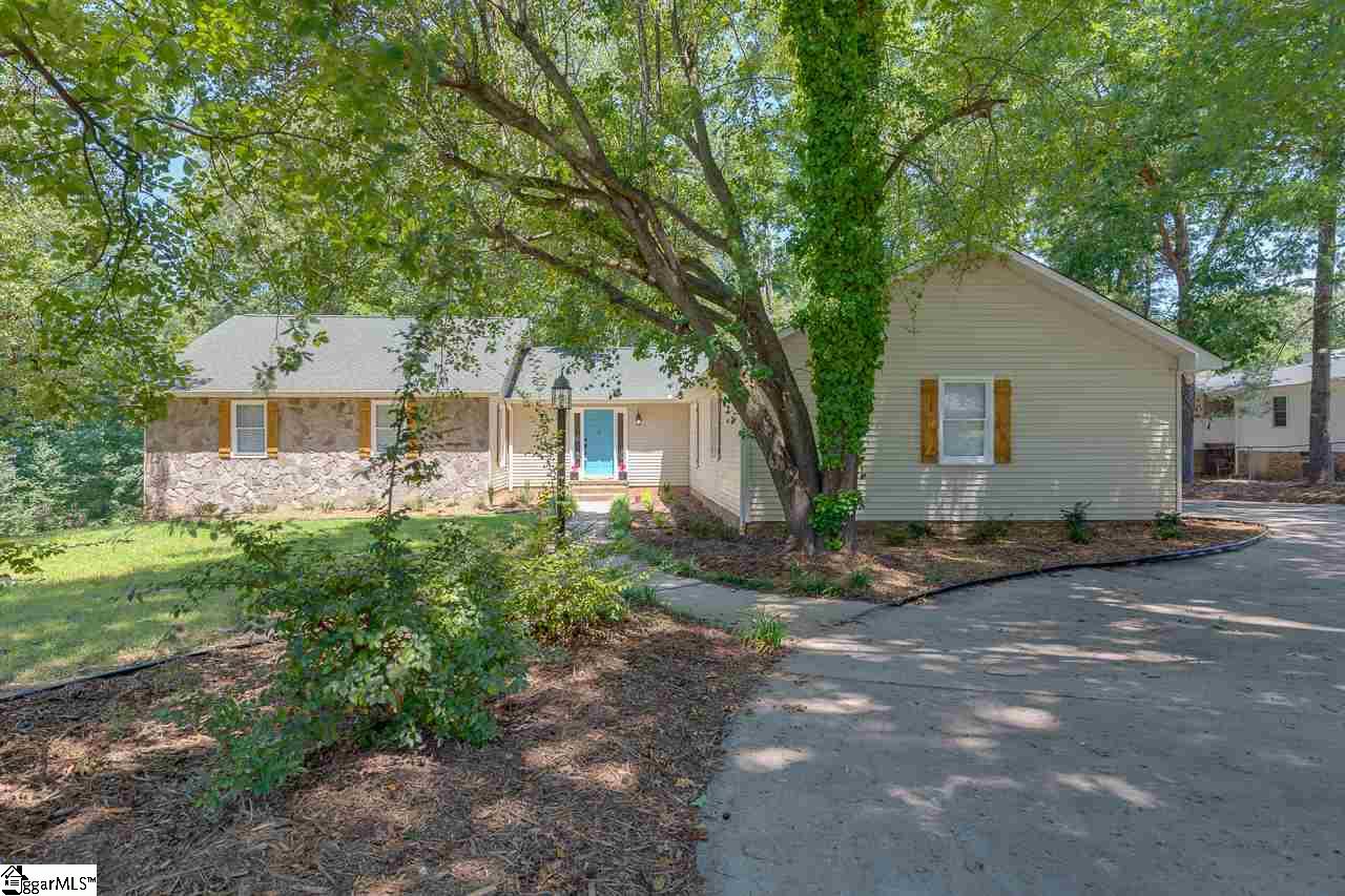 2 Randy Drive Taylors, SC 29687 - Photo 2 of 36 Gallery Image 2
